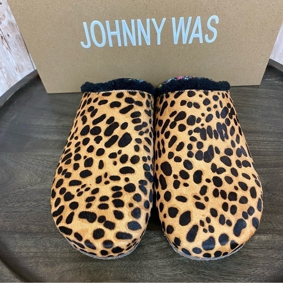 Johnny Was Cheetah Print Mule Size 6 Women - Picture 3 of 12